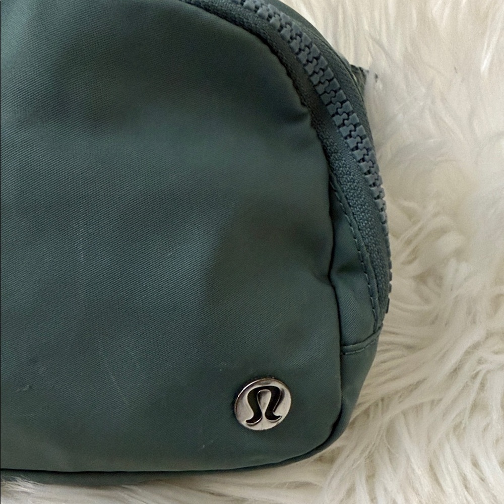 lululemon athletica Teal Belt Bag - Picture 3 of 5